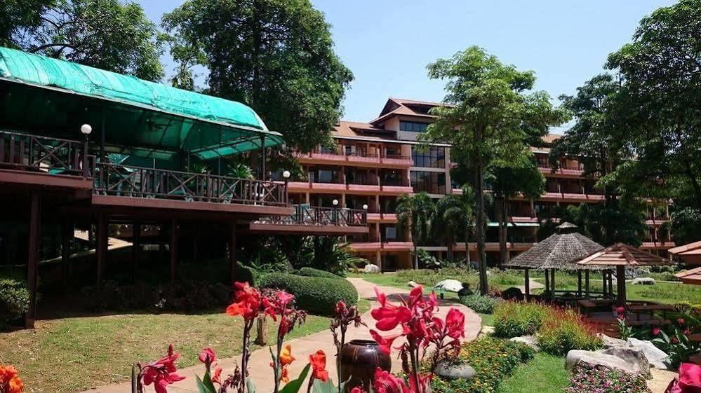 Arayana Phupimarn Resort & Spa Pakchong Bagian luar foto