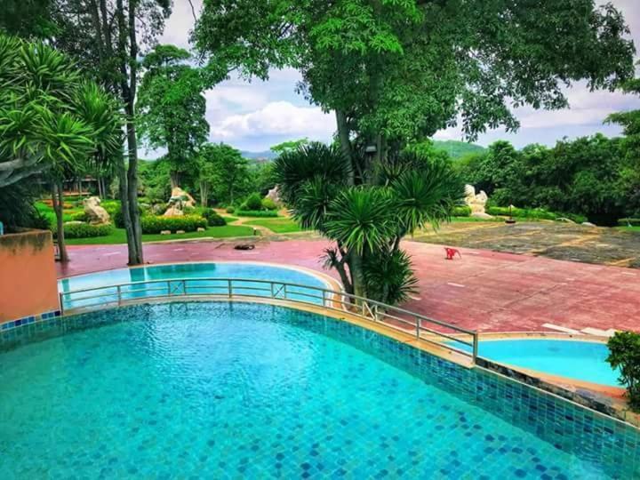 Arayana Phupimarn Resort & Spa Pakchong Bagian luar foto