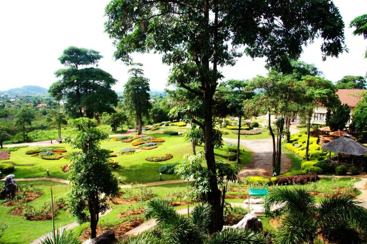 Arayana Phupimarn Resort & Spa Pakchong Bagian luar foto